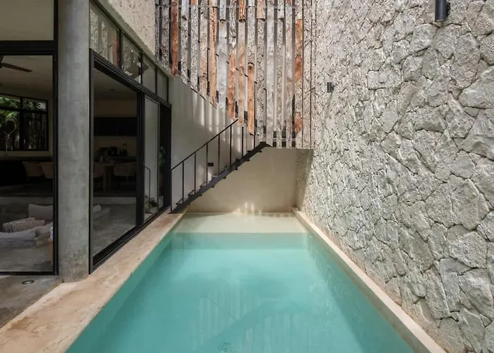 2 Tropical Bohemian Villas-2 Priv Pool-bbq 3a-3b