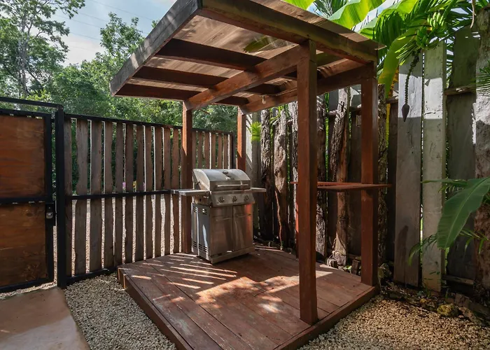 2 Tropical Bohemian Villas-2 Priv Pool-bbq 3a-3b *