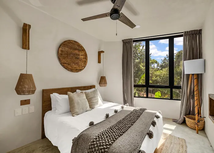 2 Tropical Bohemian Villas-2 Priv Pool-bbq 3a-3b *