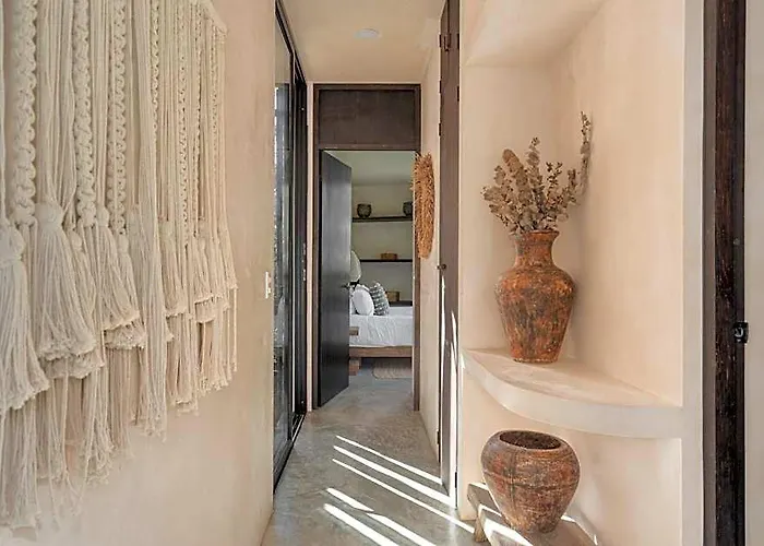 2 Tropical Bohemian Villas-2 Priv Pool-bbq 3a-3b Pousada