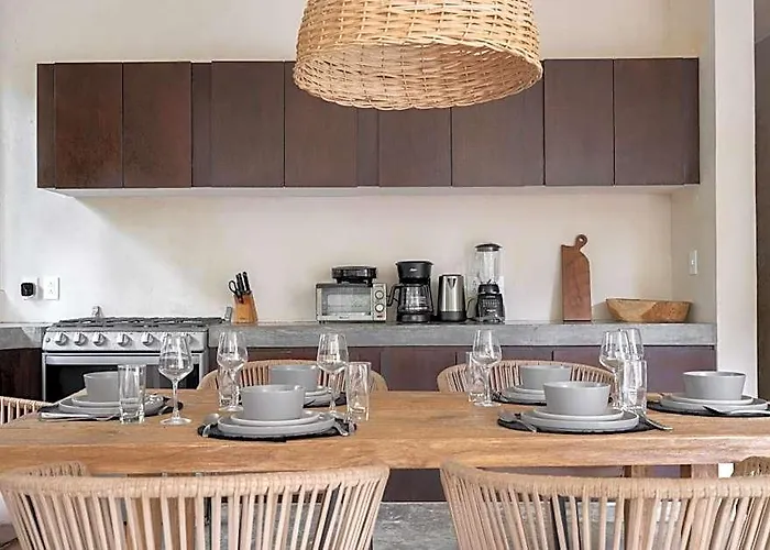 2 Tropical Bohemian Villas-2 Priv Pool-bbq 3a-3b Pousada