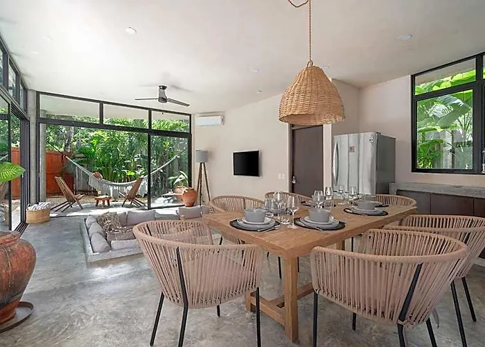 2 Tropical Bohemian Villas-2 Priv Pool-bbq 3a-3b