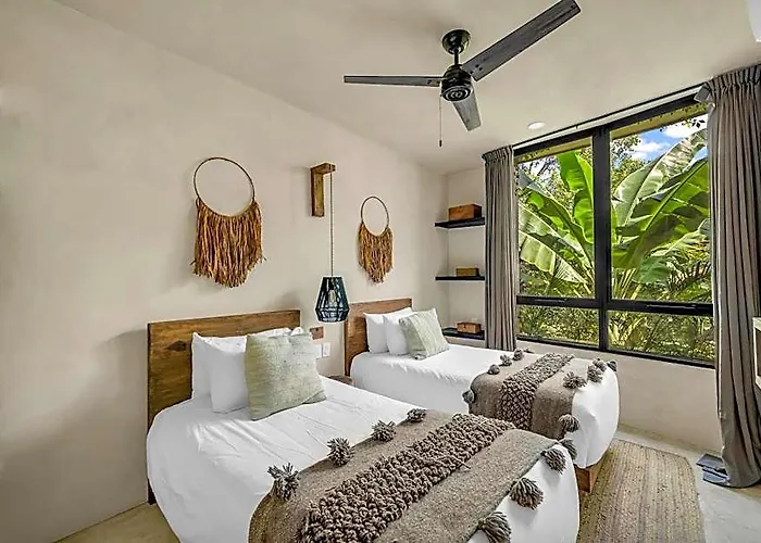 2 Tropical Bohemian Villas-2 Priv Pool-bbq 3a-3b *