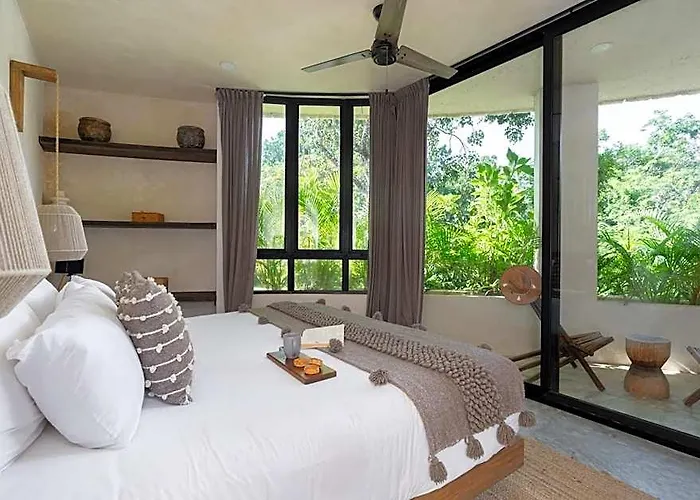 2 Tropical Bohemian Villas-2 Priv Pool-bbq 3a-3b Pousada